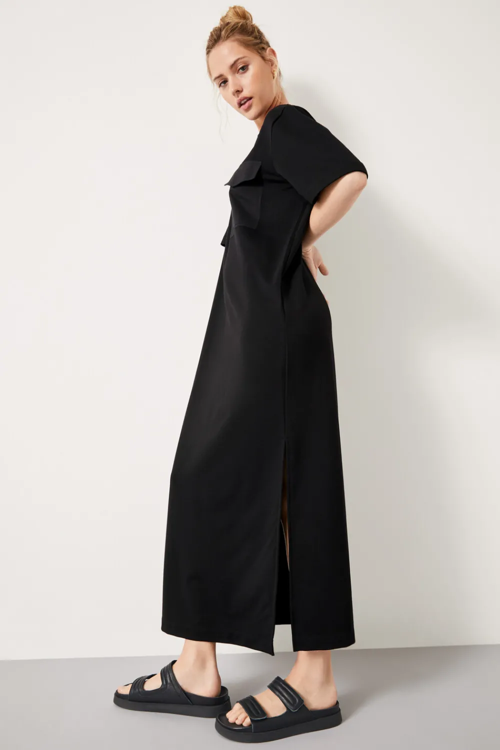 hush Dresses|Steph Midi T-shirt Dress Black