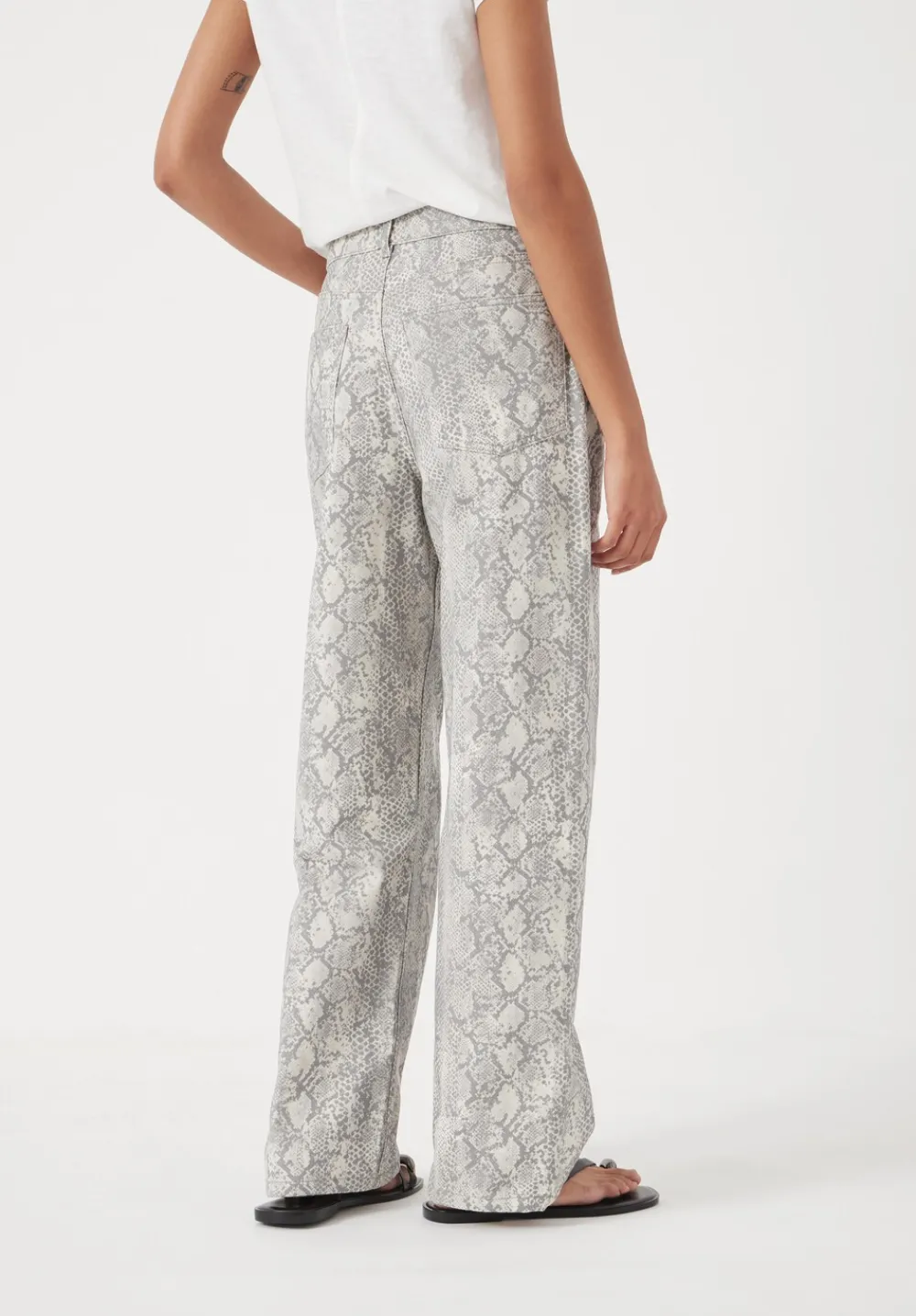 hush Jeans|Straight Leg Printed Jeans Snake Grey