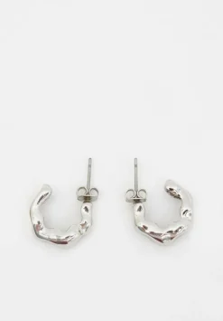 hush Jewellery|Wave Huggie Hoop Earrings Silver